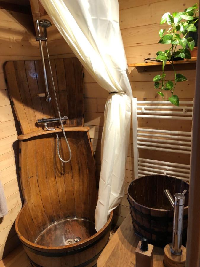La Cabane A L'Oree Des Bornes 埃维尔 外观 照片