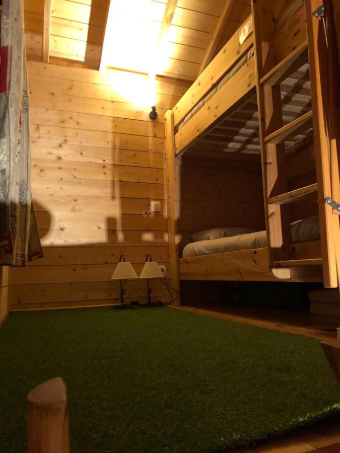 La Cabane A L'Oree Des Bornes 埃维尔 外观 照片